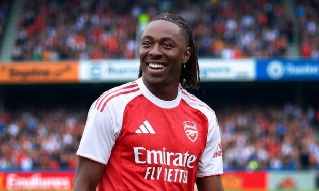Eberechi Eze Magician Lapangan Tengah Arsenal Premier League