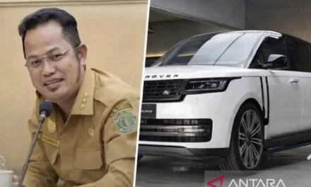 Mobil Dinas Gubernur Kaltim Di Sorot: Masih Gunakan Pelat B?