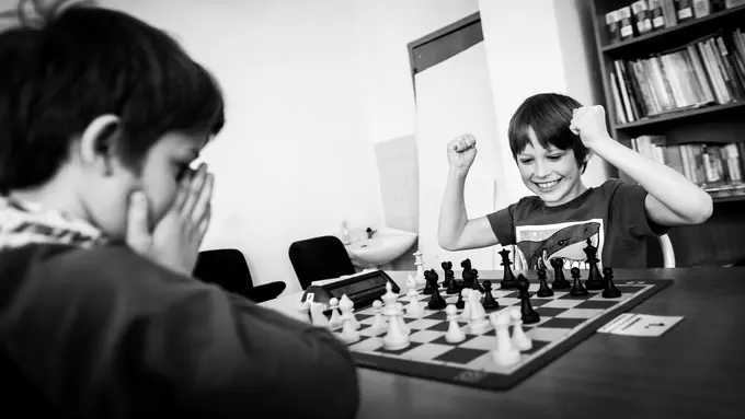 Permainan Catur Ternyata Menambah Kecerdasan! Yuk Simak