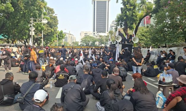 Dua Aksi Demo Digelar Di Jakarta Hari Ini, Warga Antisipasi!