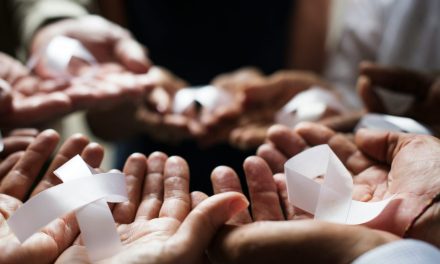 Giving Is Healing: Kenapa Berbagi Bisa Jadi Terapi Mental Terbaik?