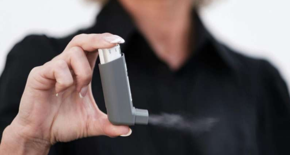 Lagi Puasa Pakai Inhaler, Emang Boleh? Cek Hukumnya Yuk!